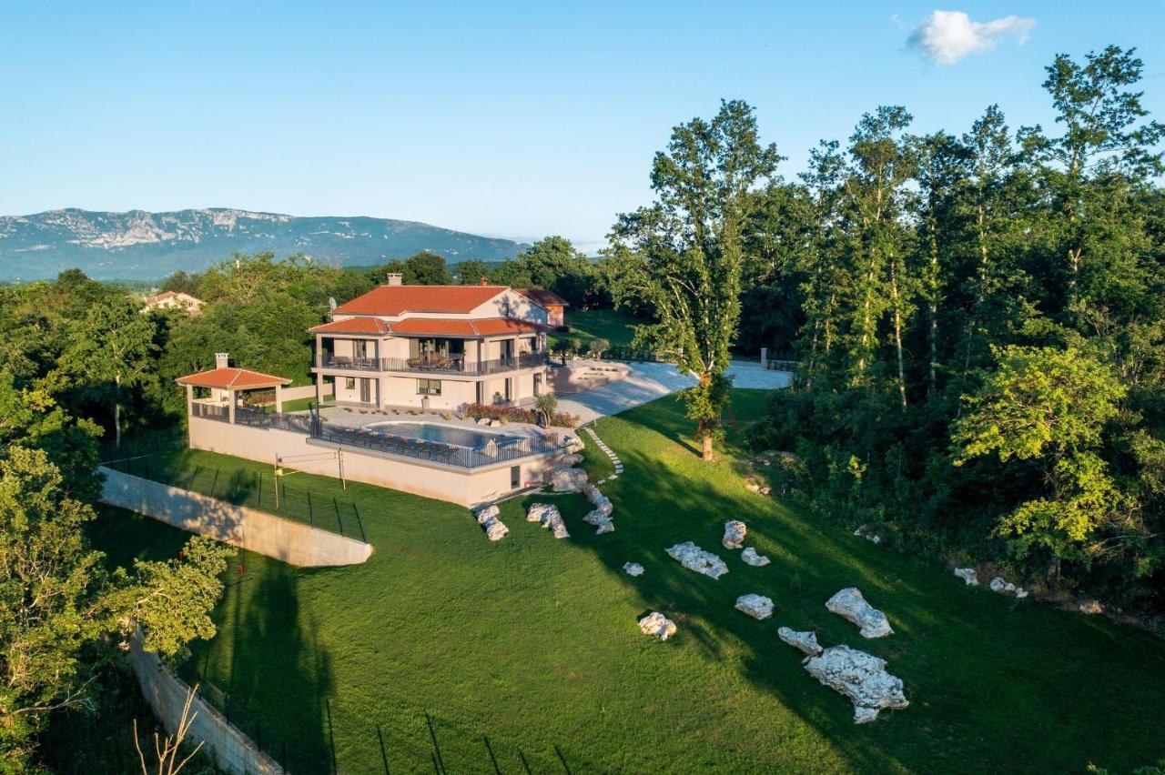 Potpićan Luxury Villa Santa Cruz With Xl Pool And Jacuzzi מראה חיצוני תמונה